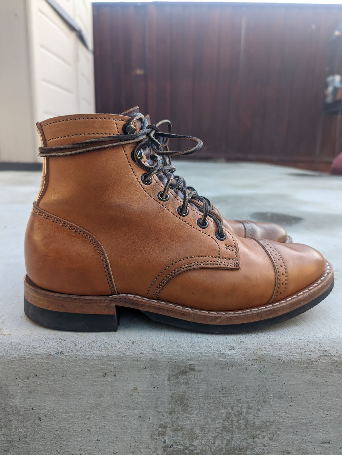 Photo by FoolinBoots on November 2, 2022 of the Truman Service Boot in Natural Horse Rump.