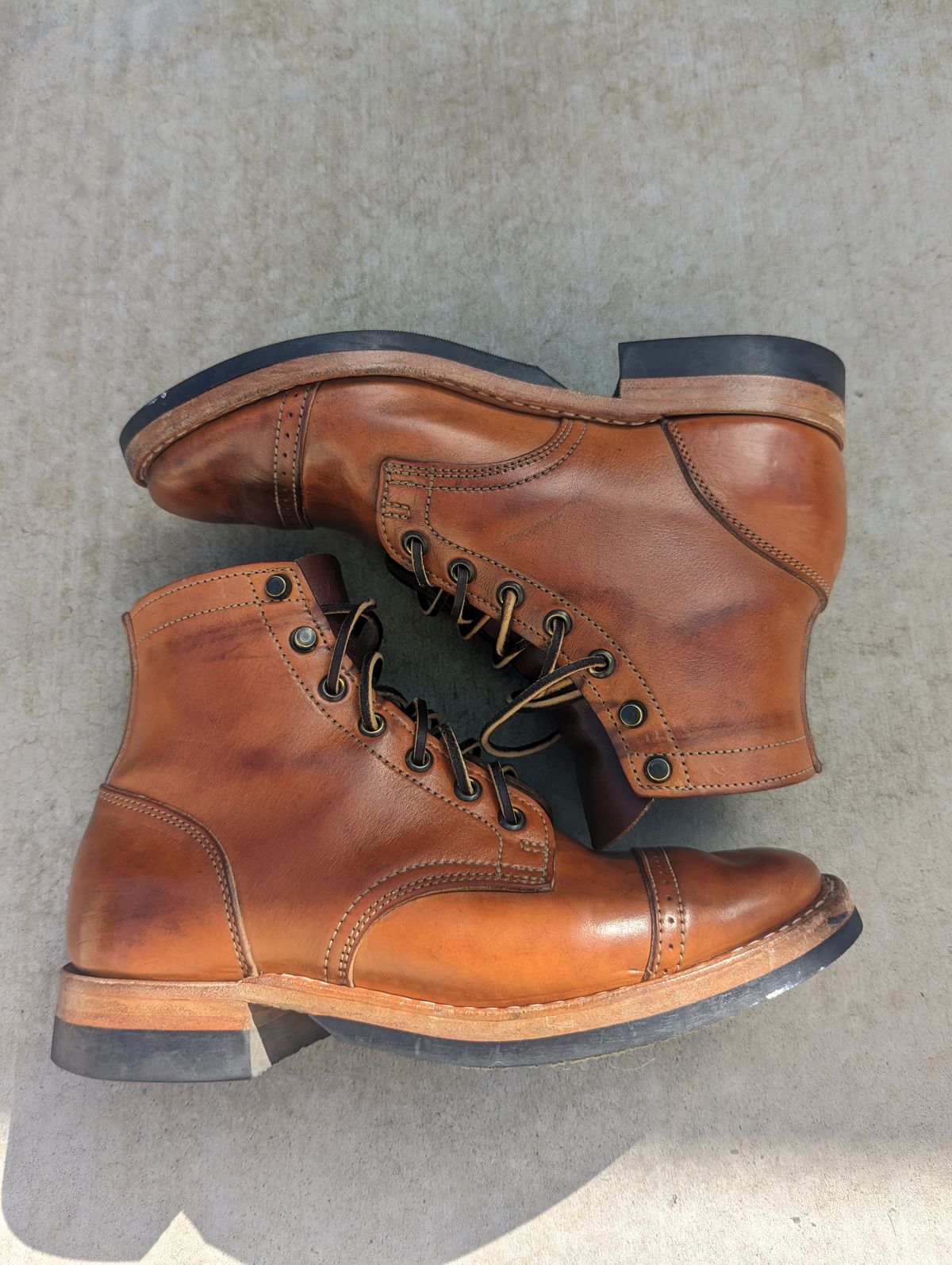 Photo by FoolinBoots on March 4, 2023 of the Truman Service Boot in Natural Horse Rump.