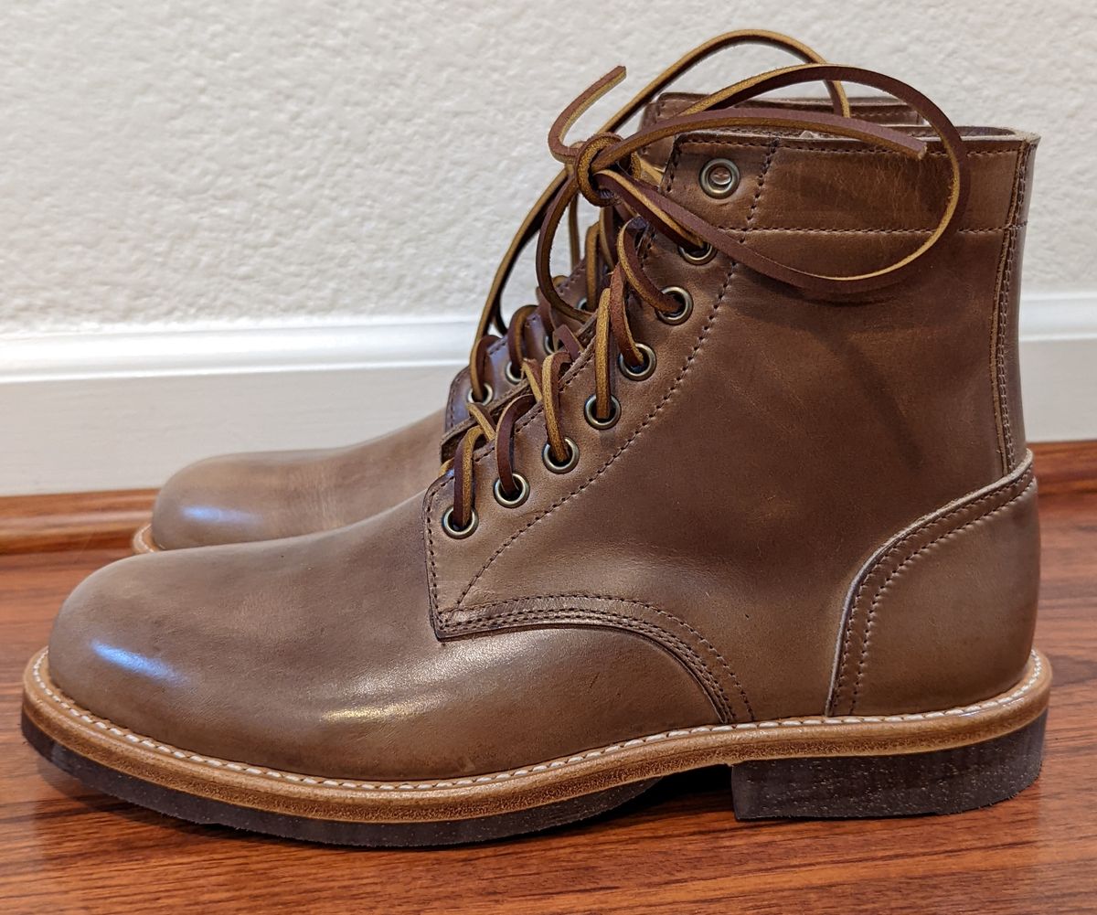 Photo by FoolinBoots on November 2, 2021 of the Oak Street Bootmakers Trench Boot in Horween Natural Chromexcel.