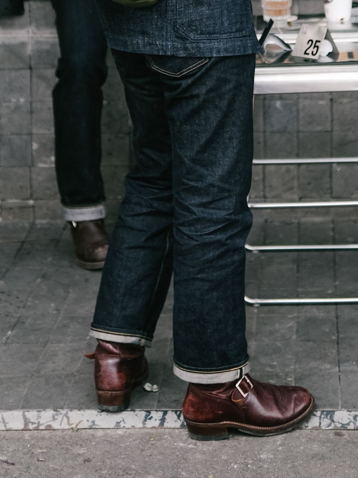 Photo by bootsmaniac on January 5, 2023 of the John Lofgren Wabash Engineer Boots in Shinki Burgundy Oiled Horsebutt.