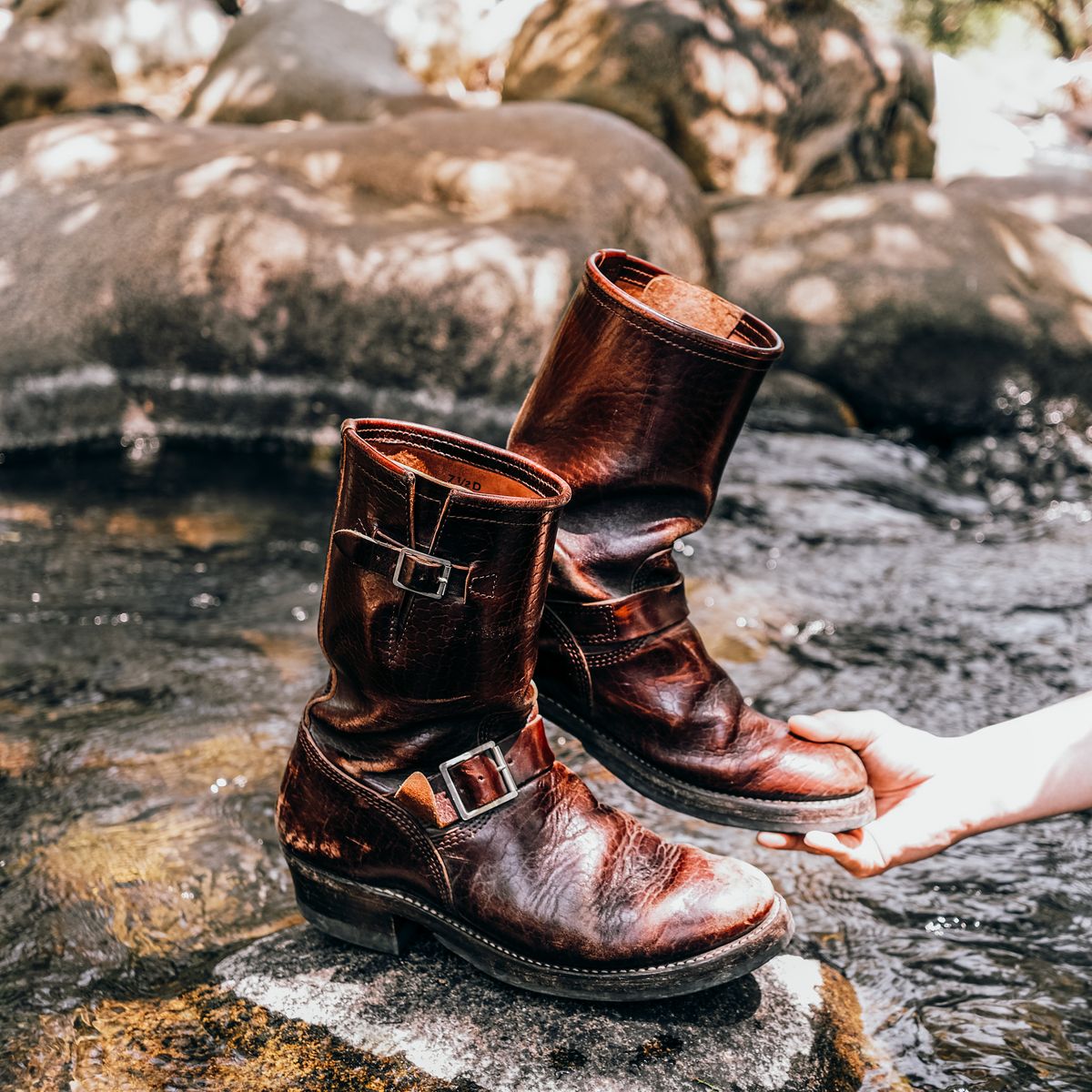 Photo by bootsmaniac on April 4, 2023 of the John Lofgren Wabash Engineer Boots in Shinki Burgundy Oiled Horsebutt.