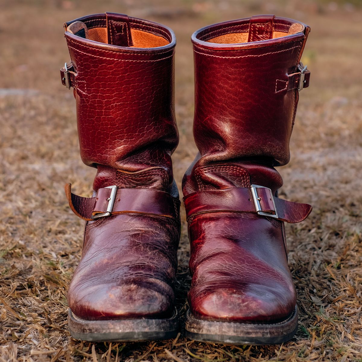 Photo by bootsmaniac on April 4, 2023 of the John Lofgren Wabash Engineer Boots in Shinki Burgundy Oiled Horsebutt.