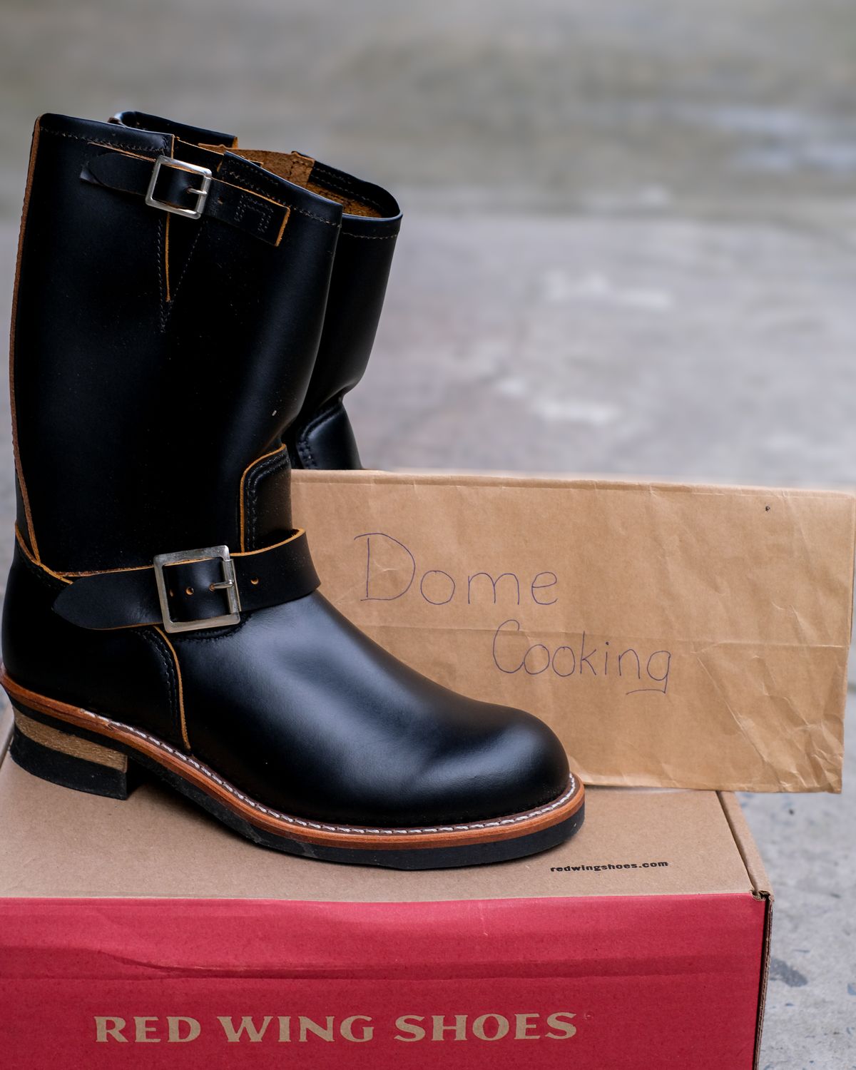 Photo by bootsmaniac on November 1, 2025 of the Red Wing Engineer in S.B. Foot Black Klondike.