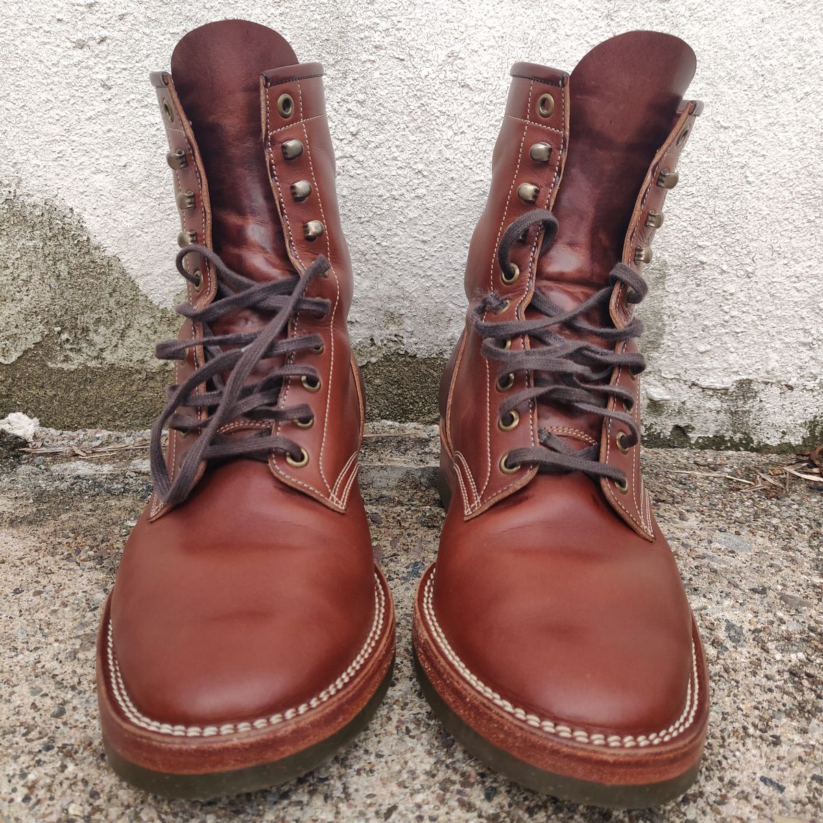 Photo by flypaper89 on January 5, 2023 of the Onderhoud SVC02 Packer Boot in Wickett & Craig Medium Brown Traditional Harness.