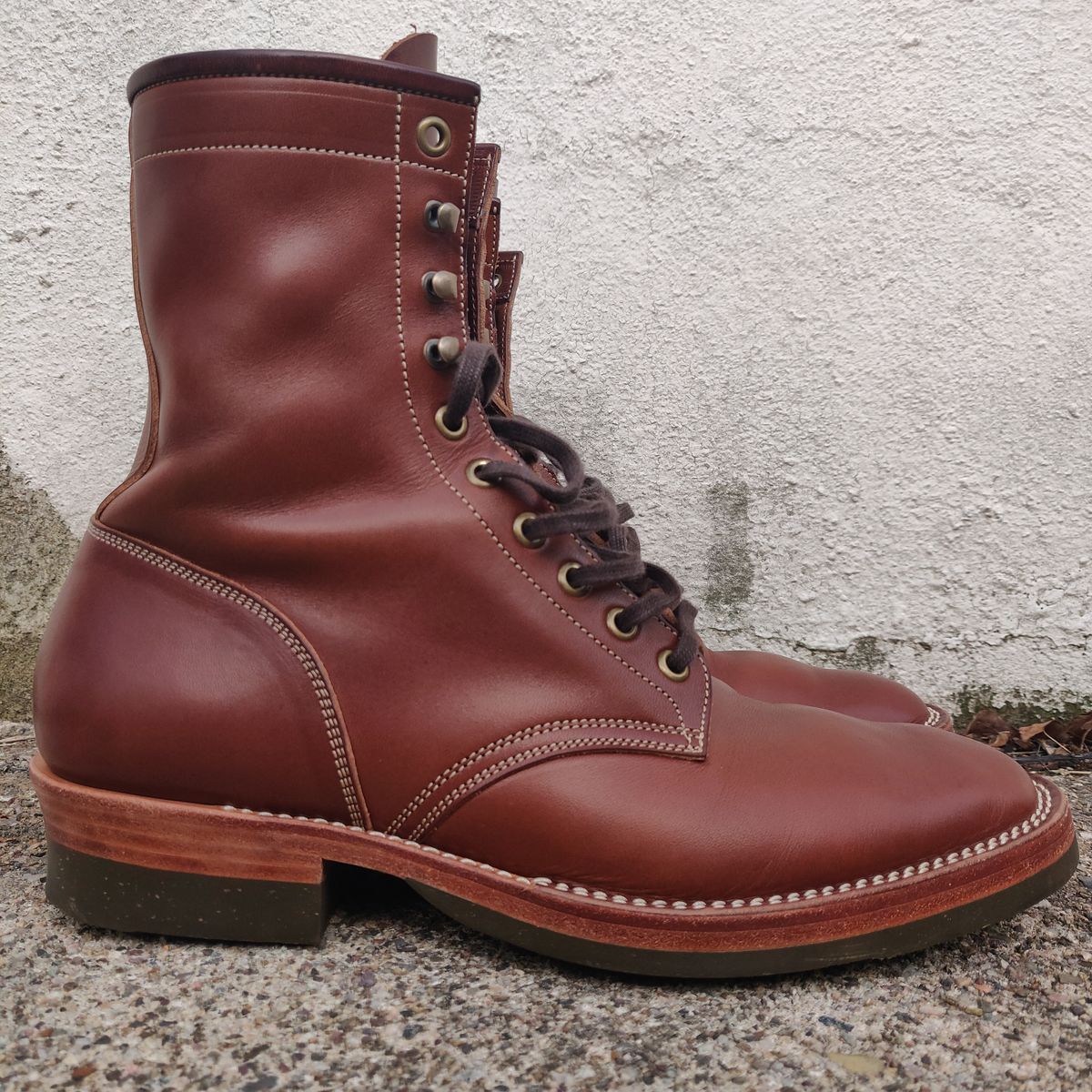 Photo by flypaper89 on January 5, 2023 of the Onderhoud SVC02 Packer Boot in Wickett & Craig Medium Brown Traditional Harness.