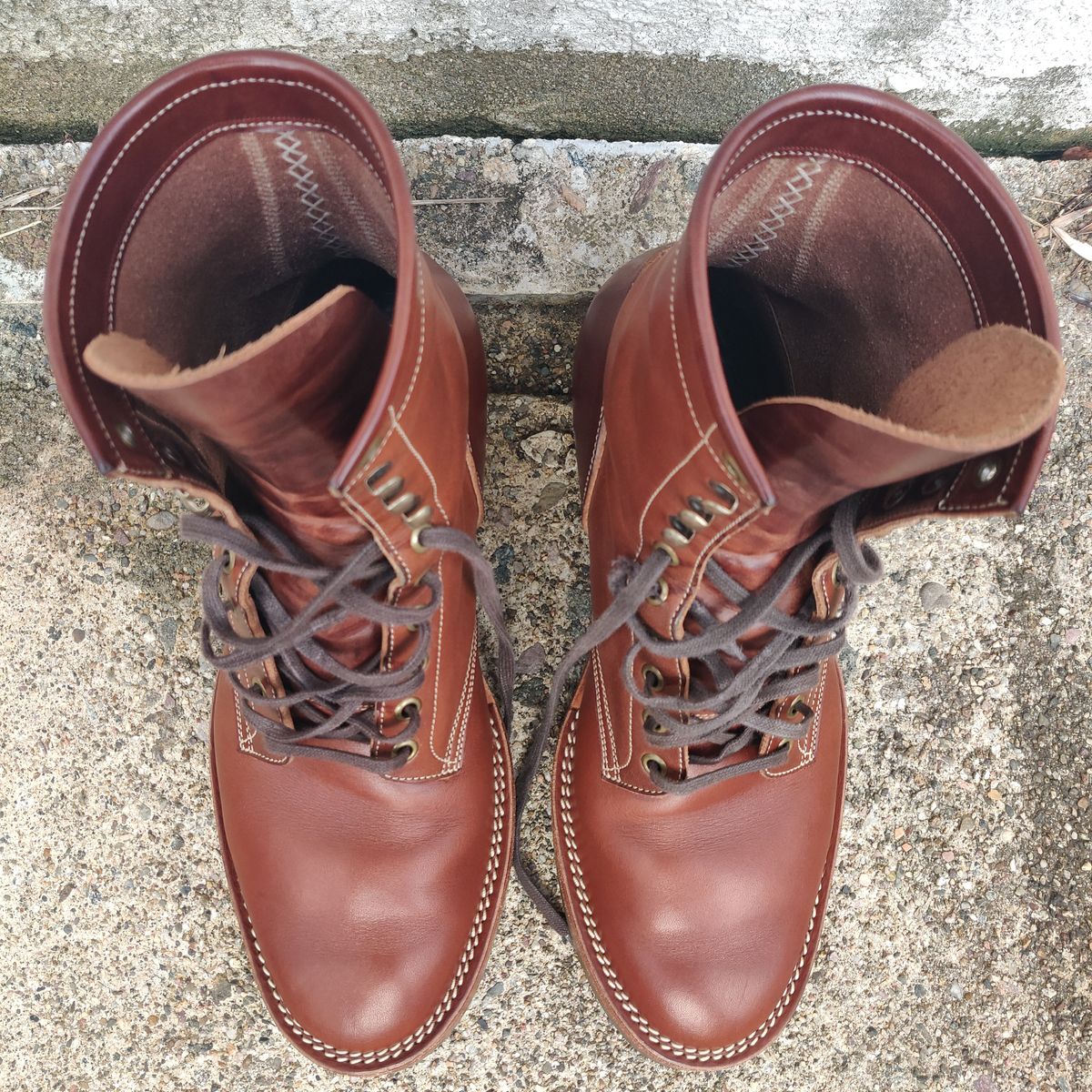 Photo by flypaper89 on January 5, 2023 of the Onderhoud SVC02 Packer Boot in Wickett & Craig Medium Brown Traditional Harness.