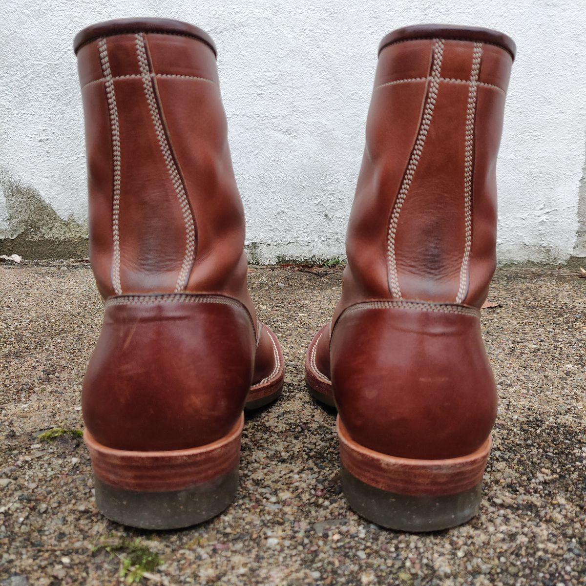 Photo by flypaper89 on March 4, 2023 of the Onderhoud SVC02 Packer Boot in Wickett & Craig Medium Brown Traditional Harness.