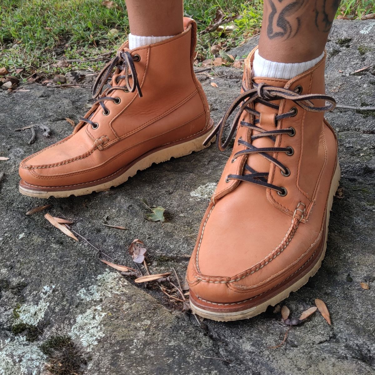 Photo by flypaper89 on September 15, 2021 of the Rancourt & Co. Harrison Boot in Horween Natural Essex.