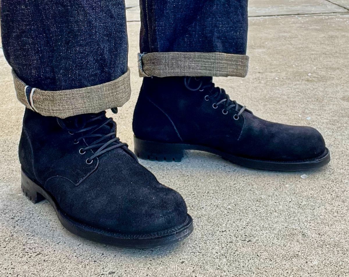 Photo by coolhand0302 on January 11, 2025 of the Viberg Service Boot in Seidel Black Oil Tan Roughout.