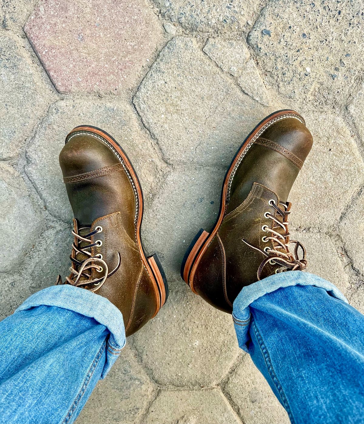 Photo by coolhand0302 on January 13, 2023 of the Viberg Service Boot BCT in Horween Dark Olive Waxed Flesh.