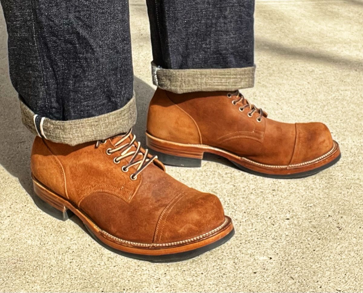 Photo by coolhand0302 on March 9, 2025 of the Viberg Service Boot PCT in Horween Aged Bark Chamois Roughout.