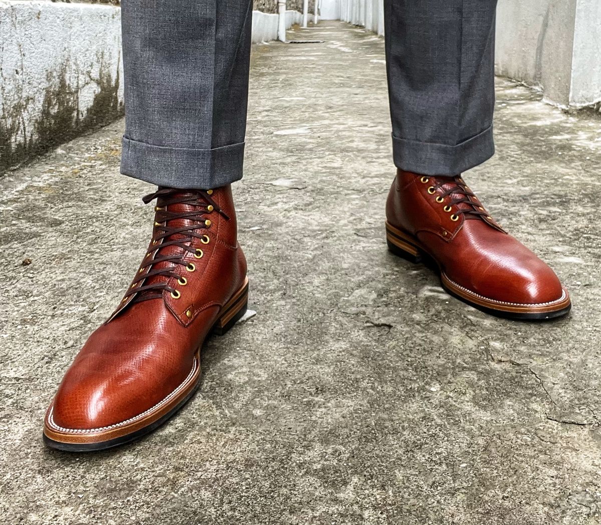 Photo by coolhand0302 on March 26, 2024 of the Østmo x Iron Boots Type 1 Service Boot in Horween Tan Pioneer Reindeer.