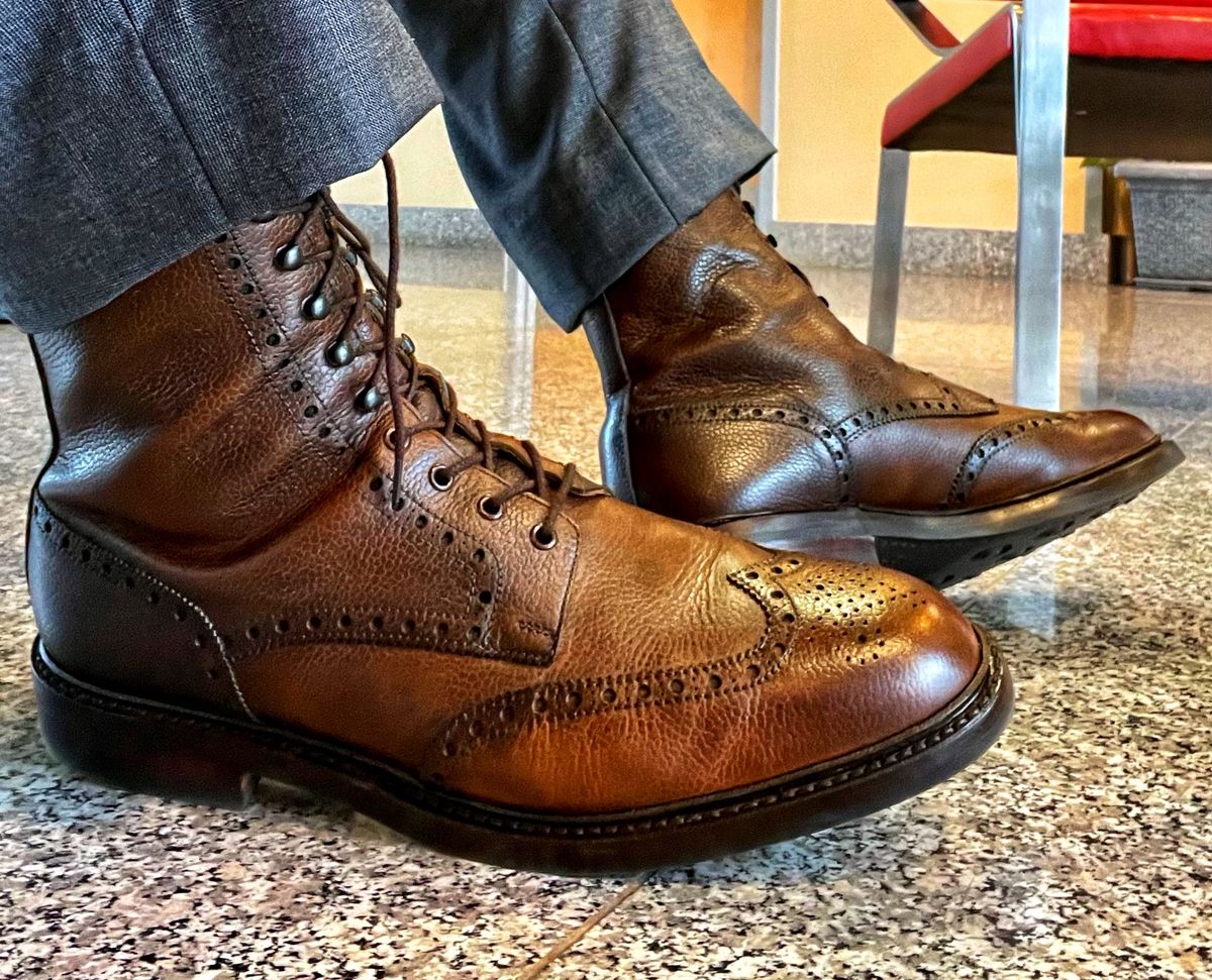 Photo by coolhand0302 on August 31, 2022 of the Crockett & Jones Islay in Dark Brown Scotch Grain.