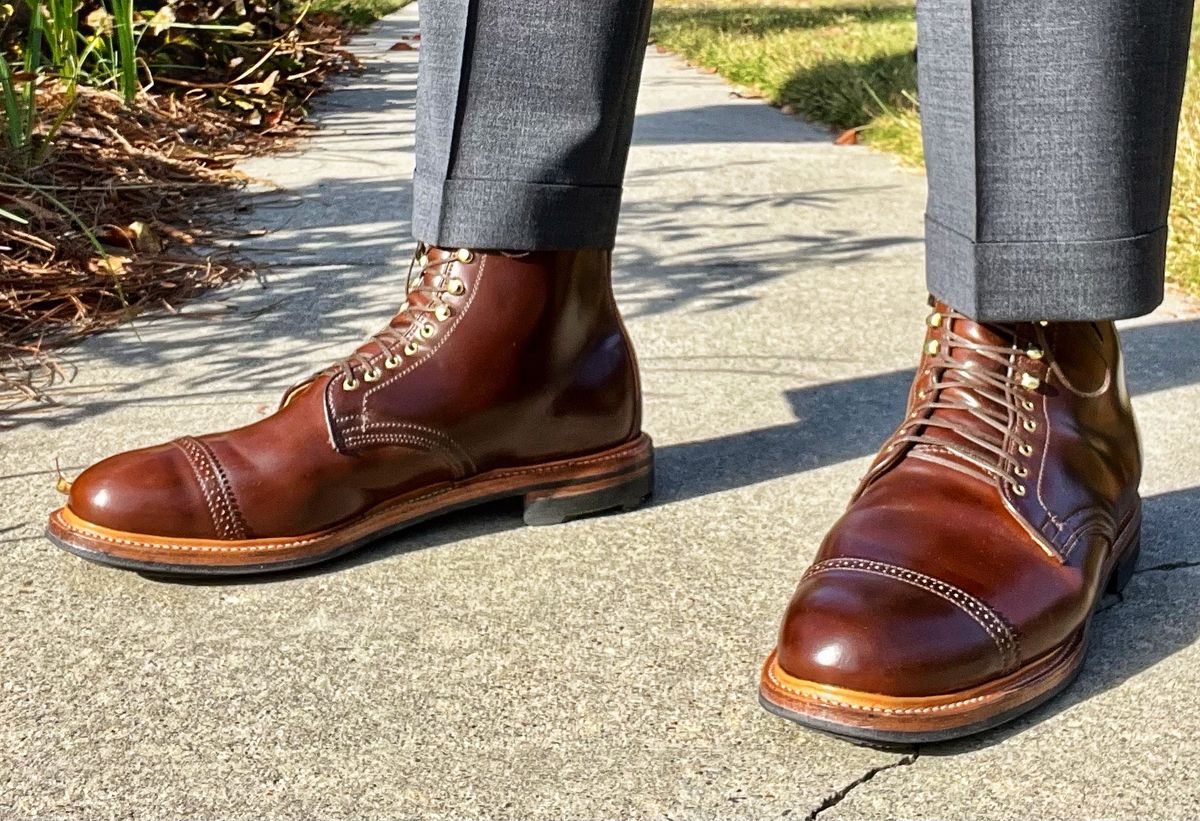 Photo by coolhand0302 on November 4, 2024 of the Viberg Derby Boot in Horween Mahogany Shell Cordovan.