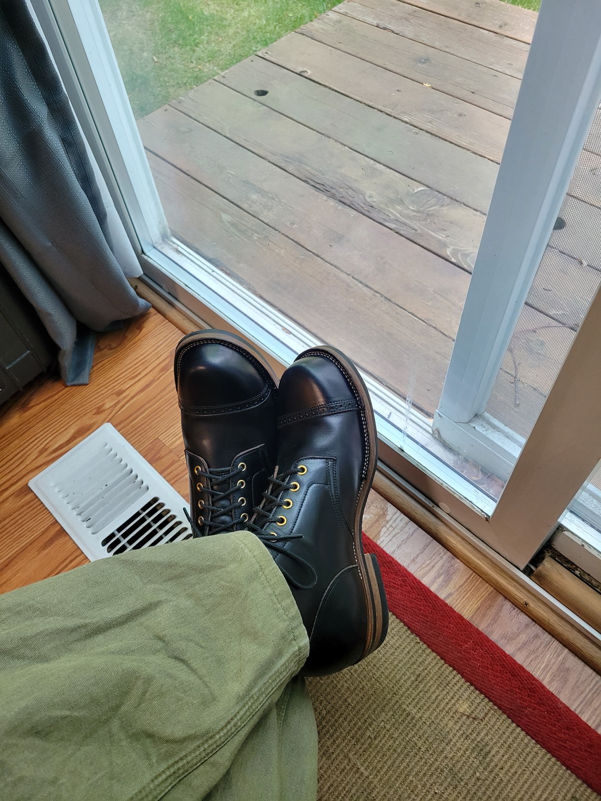 Photo by JoshankRedemption on July 19, 2025 of the Iron Boots Pitman in Seidel Black Double Shot.