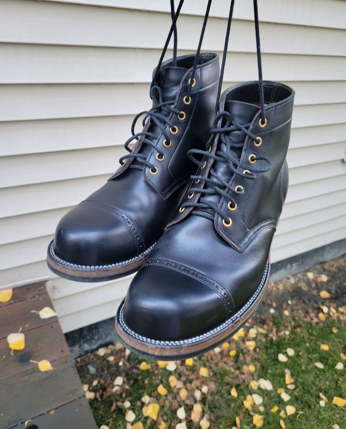 Photo by JoshankRedemption on October 2, 2025 of the Iron Boots Pitman in Seidel Black Double Shot.