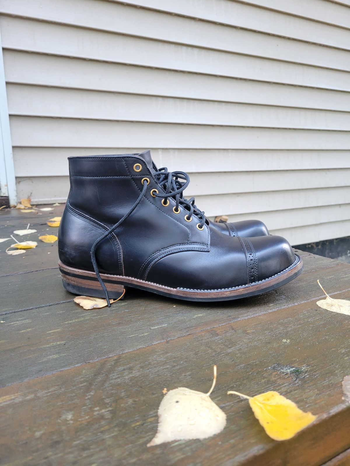 Photo by JoshankRedemption on October 2, 2025 of the Iron Boots Pitman in Seidel Black Double Shot.