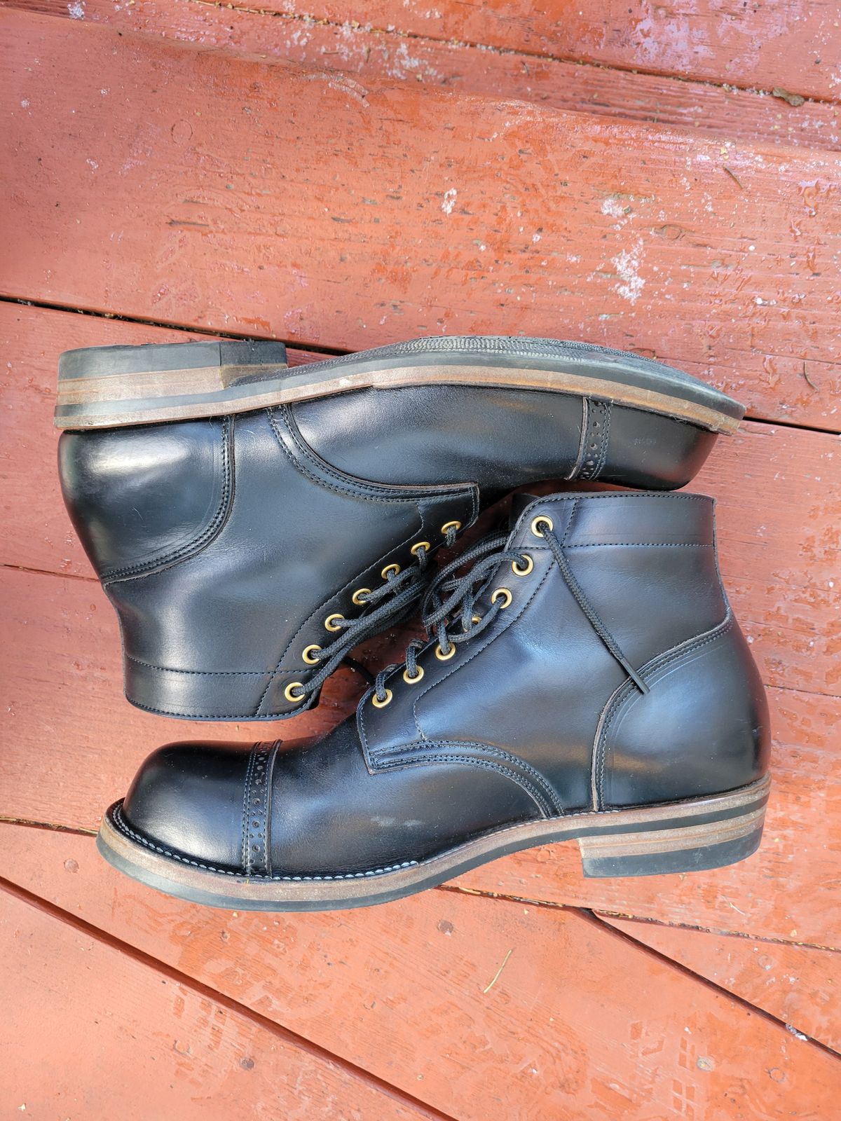 Photo by JoshankRedemption on November 3, 2025 of the Iron Boots Pitman in Seidel Black Double Shot.