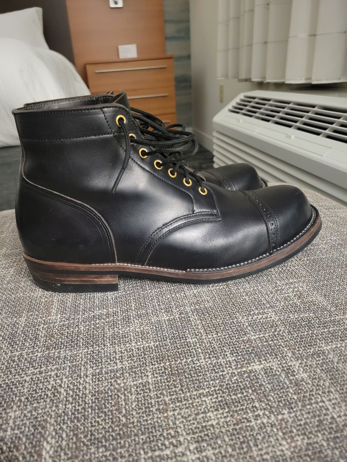 Photo by JoshankRedemption on December 2, 2025 of the Iron Boots Pitman in Seidel Black Double Shot.