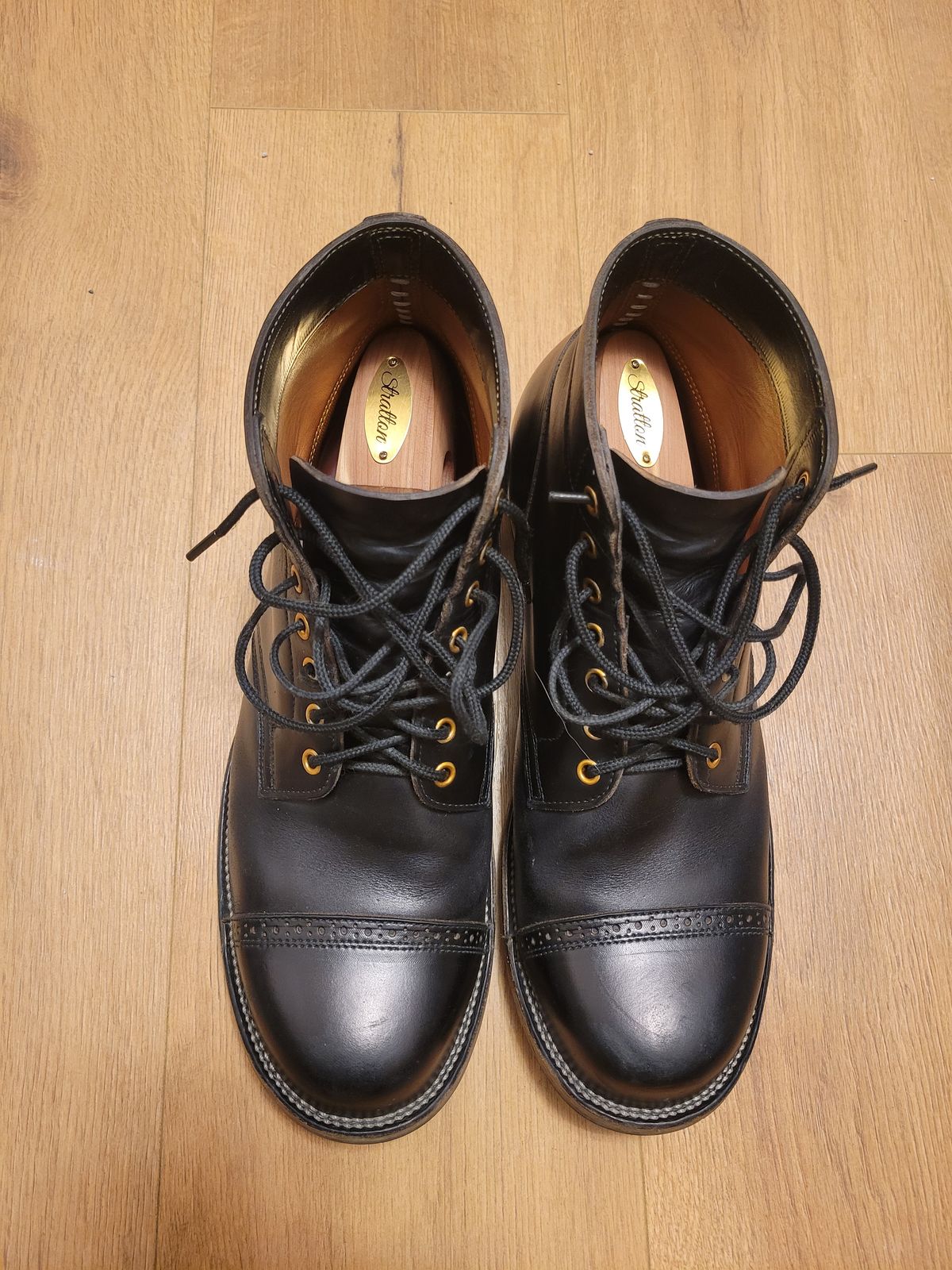 Photo by JoshankRedemption on December 30, 2025 of the Iron Boots Pitman in Seidel Black Double Shot.