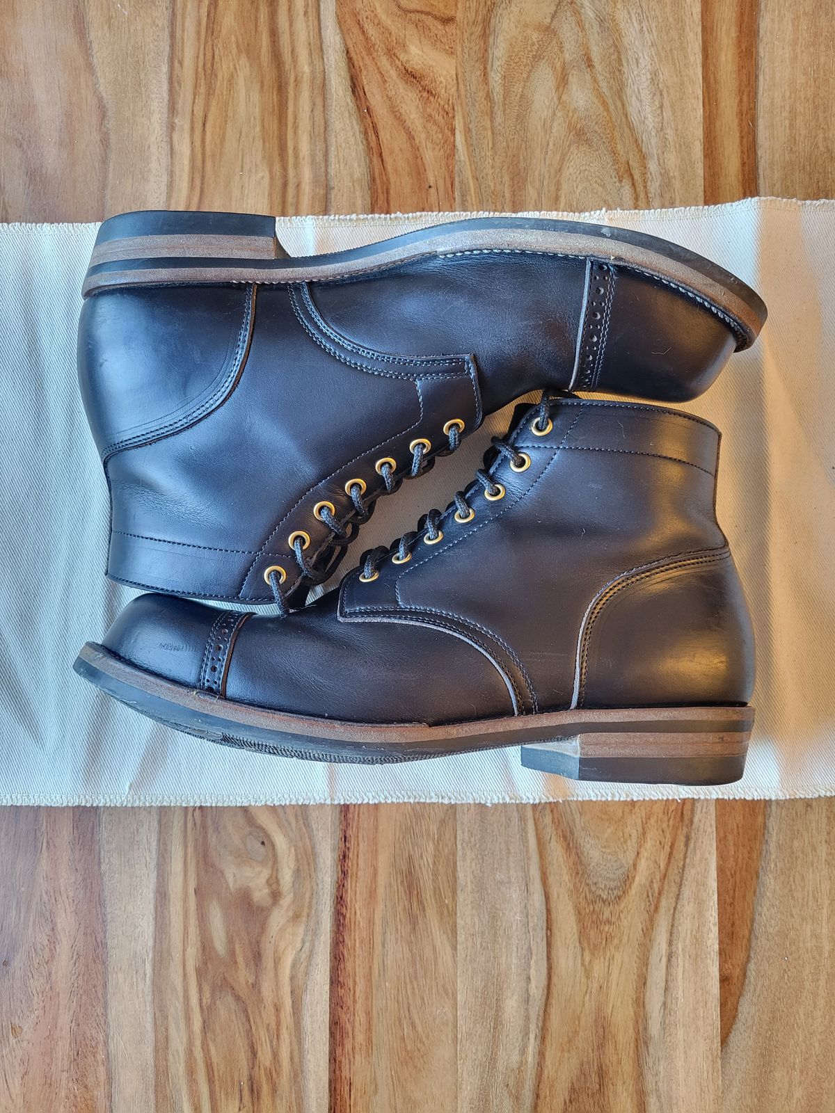 Photo by JoshankRedemption on April 2, 2026 of the Iron Boots Pitman in Seidel Black Double Shot.