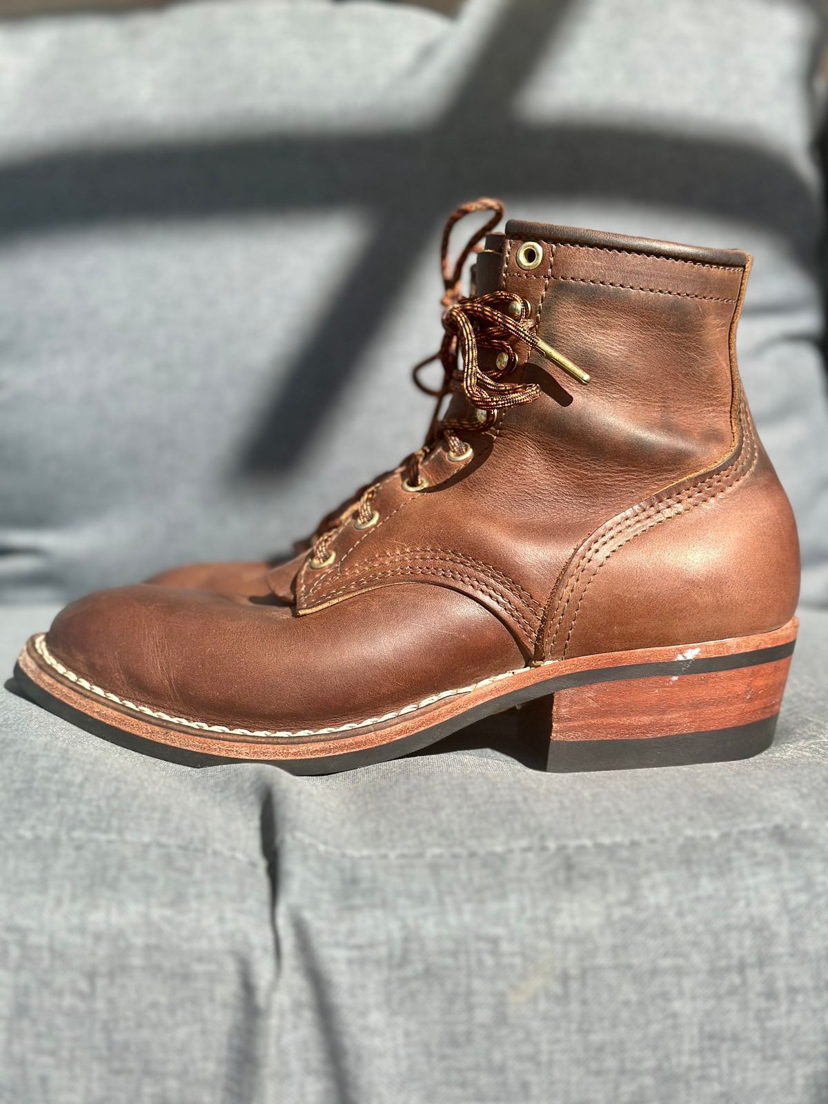 Photo by jeremy.m.boyd on November 3, 2023 of the Nicks MTO in Horween Whiskey Predator.