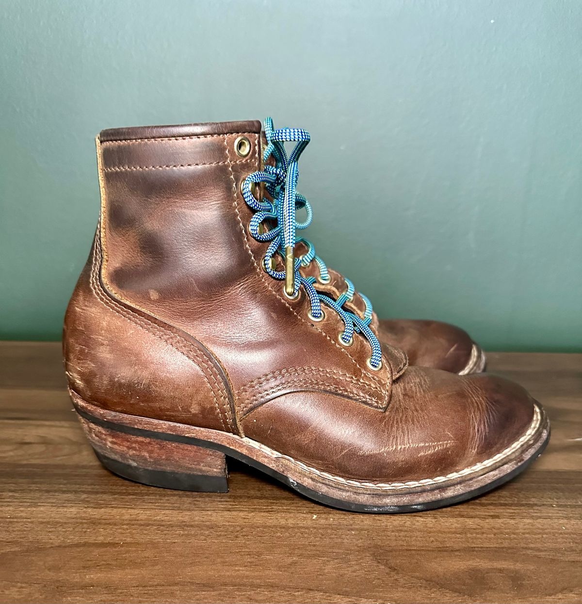 Photo by jeremy.m.boyd on April 2, 2024 of the Nicks MTO in Horween Whiskey Predator.