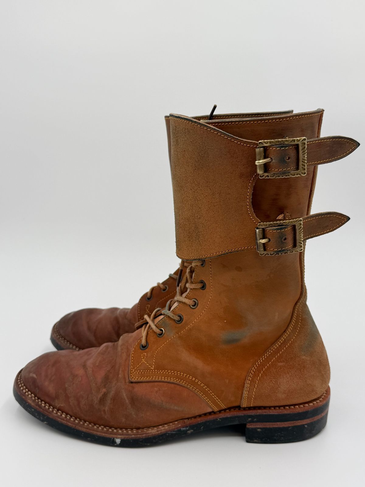 Photo by jeremy.m.boyd on November 5, 2025 of the Fortis Boots Custom Model in Maryam Natural Horsebutt.