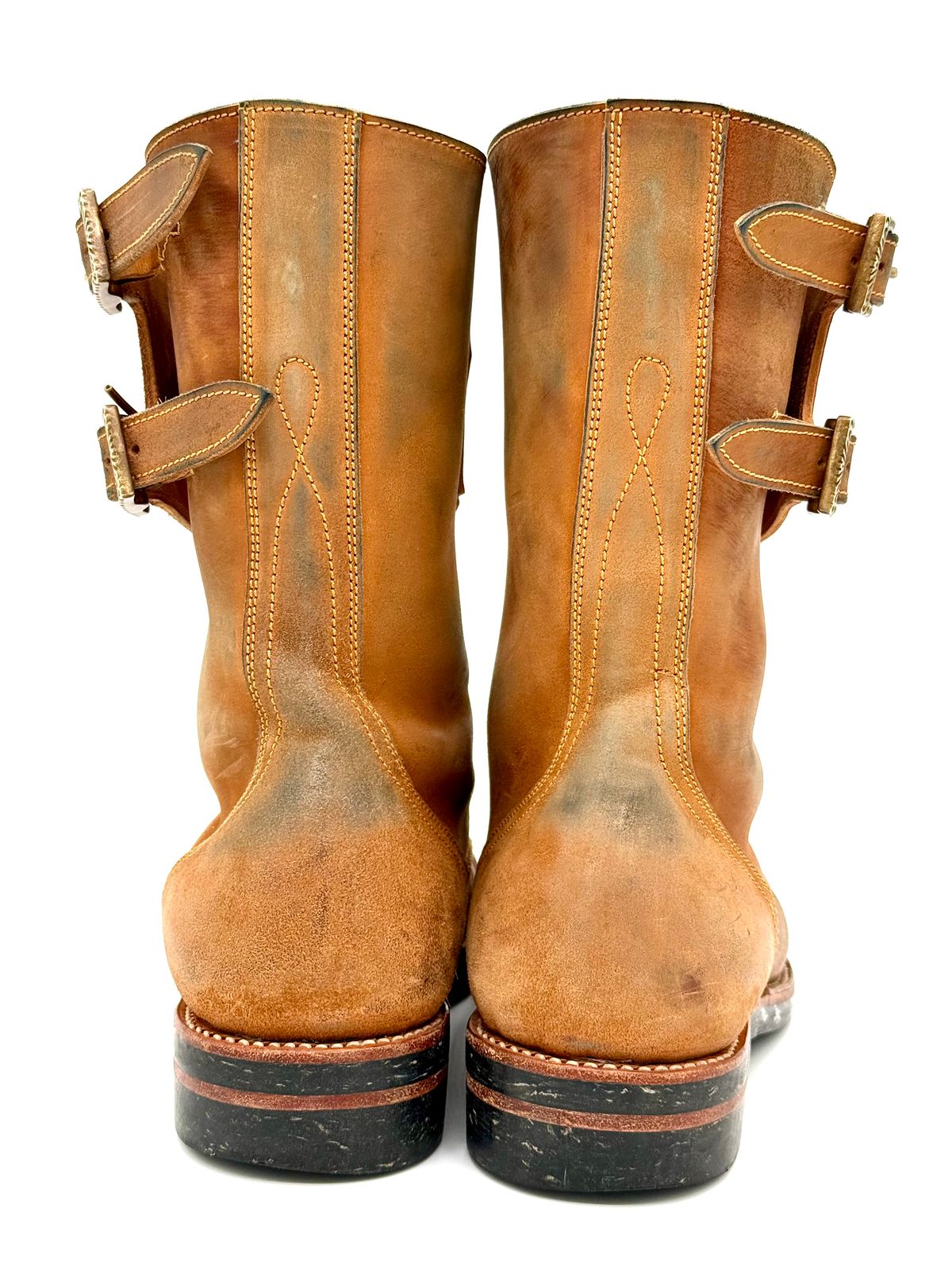 Photo by jeremy.m.boyd on December 2, 2025 of the Fortis Boots Custom Model in Maryam Natural Horsebutt.