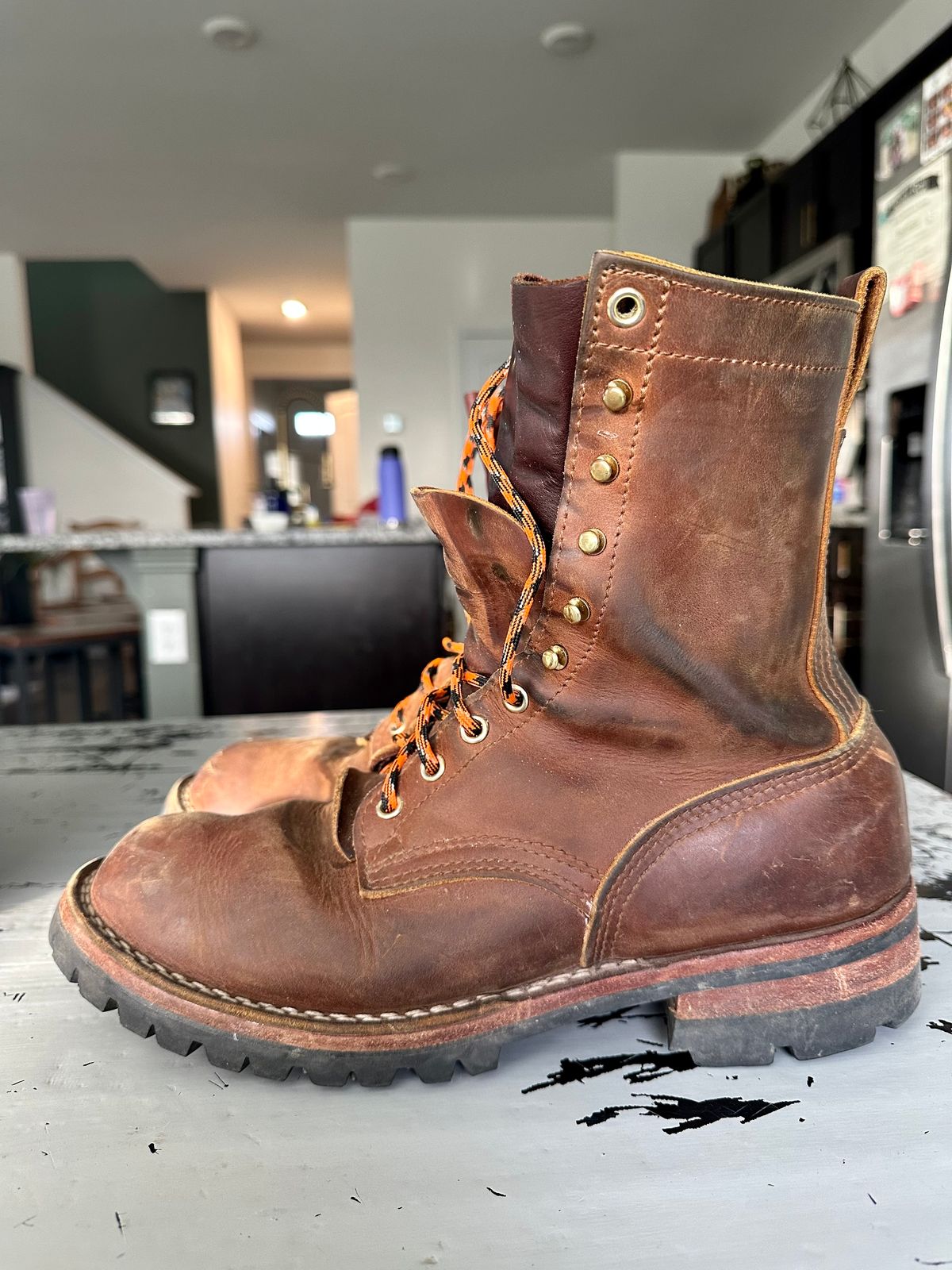 Photo by jeremy.m.boyd on March 5, 2023 of the Nicks Overlander in Horween Orange Predator.