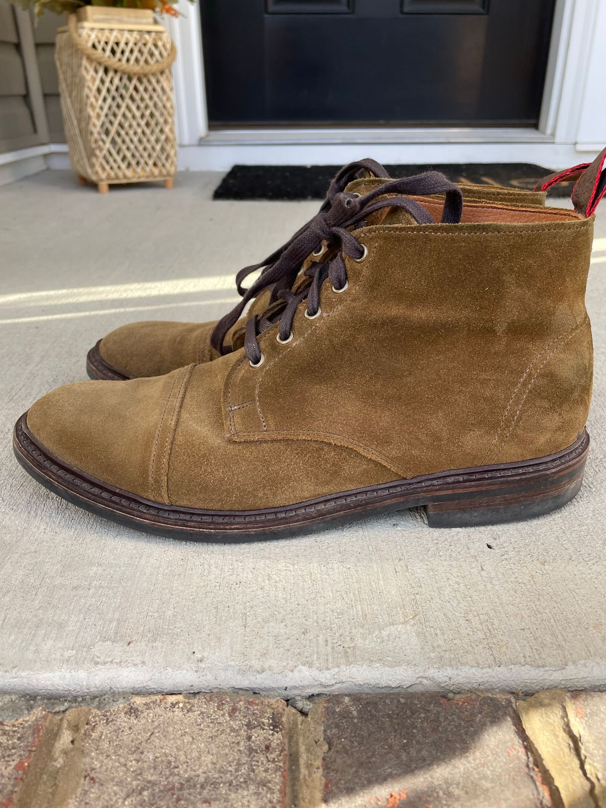 Photo by money2boot on November 4, 2022 of the Allen Edmonds Unlisted Model in Unknown Leather.