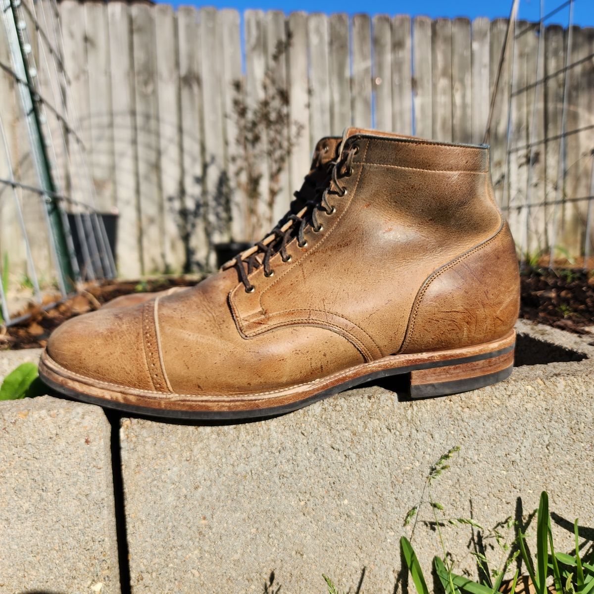 Photo by TrillDan on March 5, 2023 of the Viberg Service Boot BCT in C.F. Stead Camel Hair Waxed Kudu.
