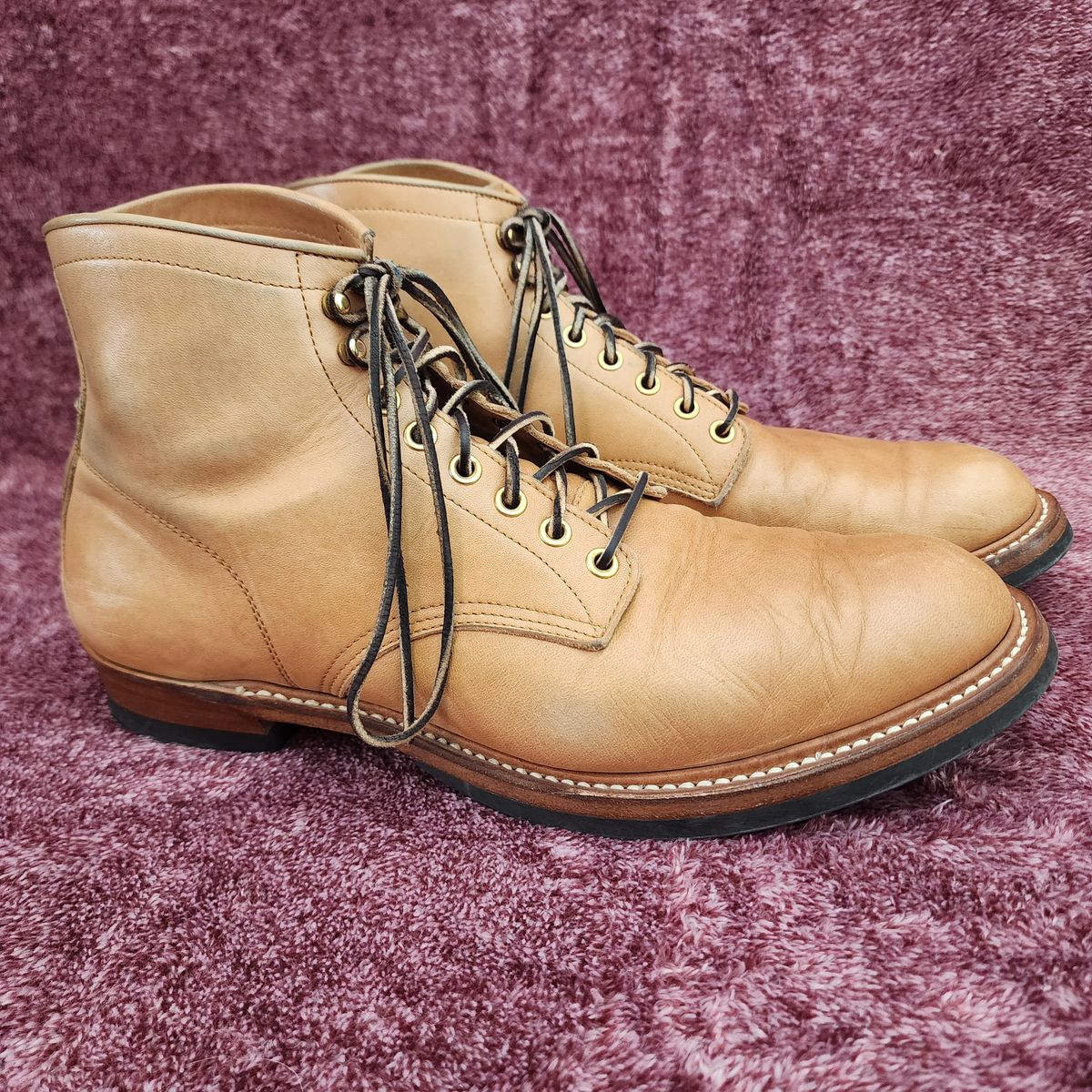Photo by TrillDan on November 6, 2024 of the Y'2 Leather Work Boot in Y'2 kakishibu horsehide leather.