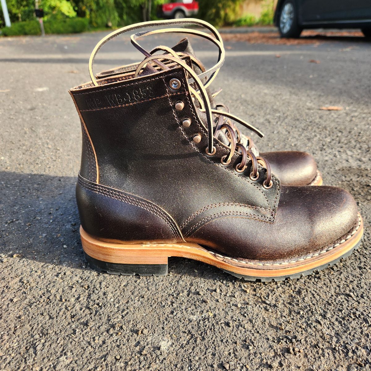 Photo by wildflowersnboots on October 2, 2024 of the White's MP 55 in Horween Dark Brown Waxed Flesh.