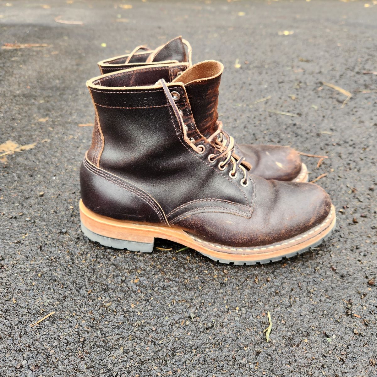 Photo by wildflowersnboots on November 5, 2024 of the White's MP 55 in Horween Dark Brown Waxed Flesh.