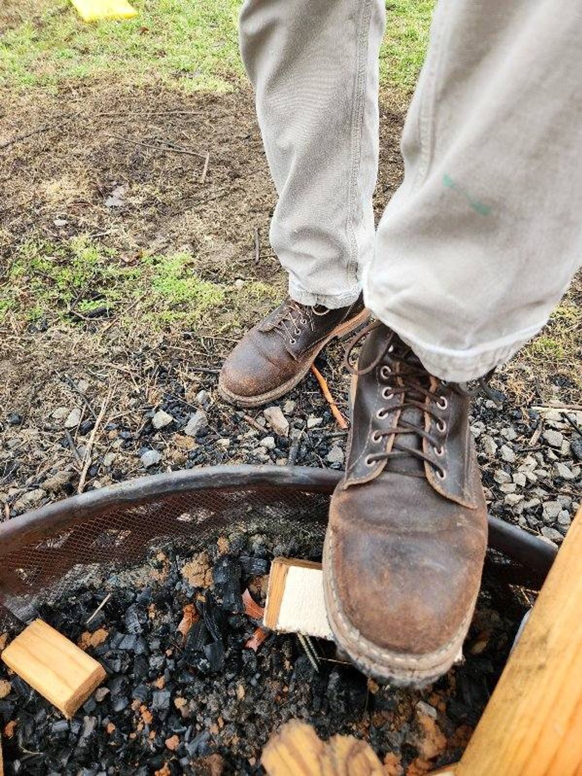 Photo by wildflowersnboots on February 6, 2025 of the White's MP 55 in Horween Dark Brown Waxed Flesh.