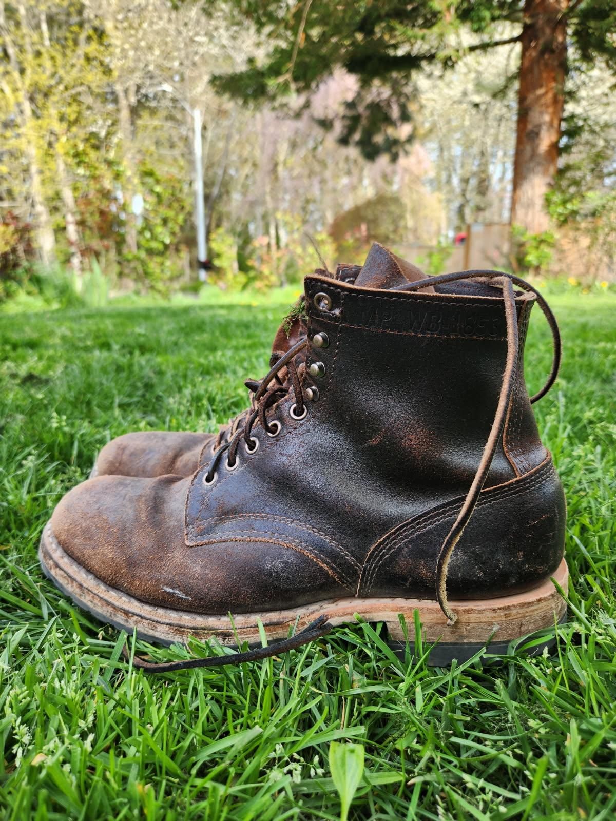 Photo by wildflowersnboots on April 6, 2025 of the White's MP 55 in Horween Dark Brown Waxed Flesh.