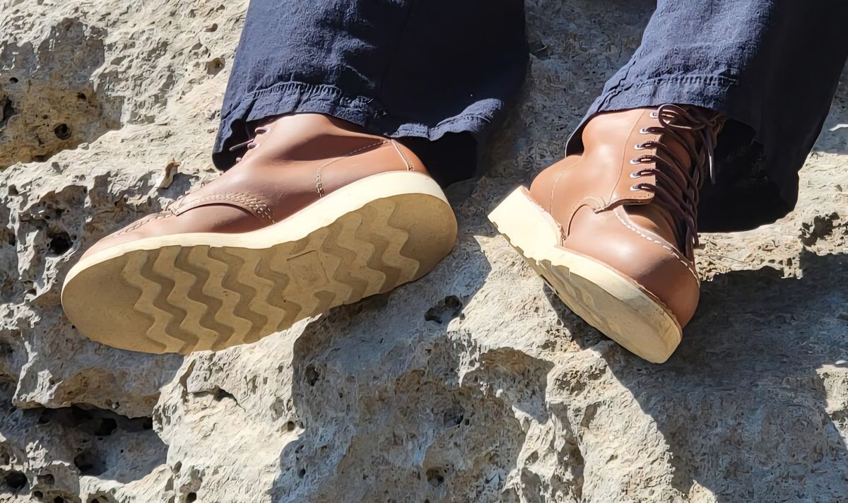 Photo by wildflowersnboots on October 12, 2025 of the Red Wing 6-Inch Classic Moc in Mocha Oro Iginal.