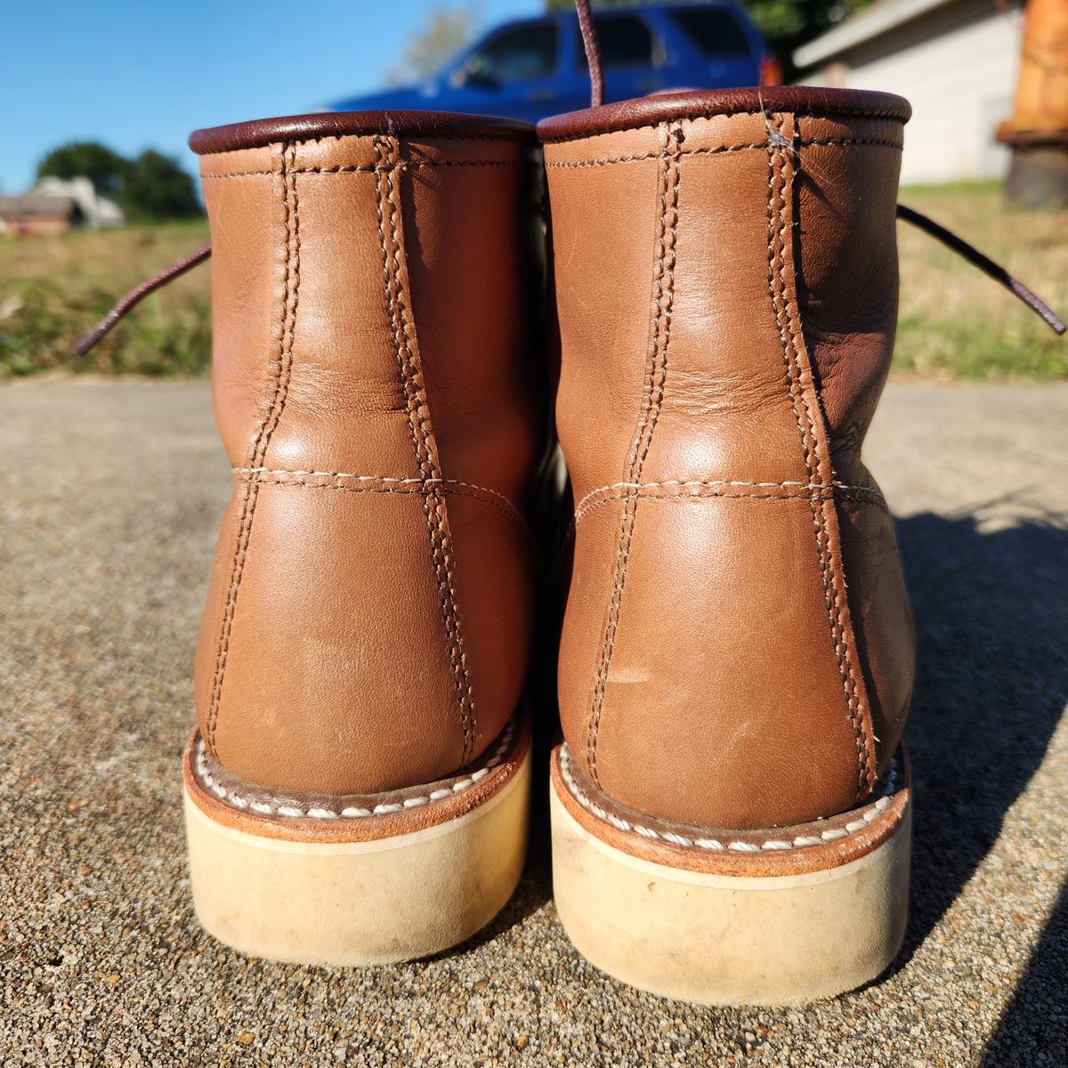 Photo by wildflowersnboots on November 3, 2025 of the Red Wing 6-Inch Classic Moc in Mocha Oro Iginal.