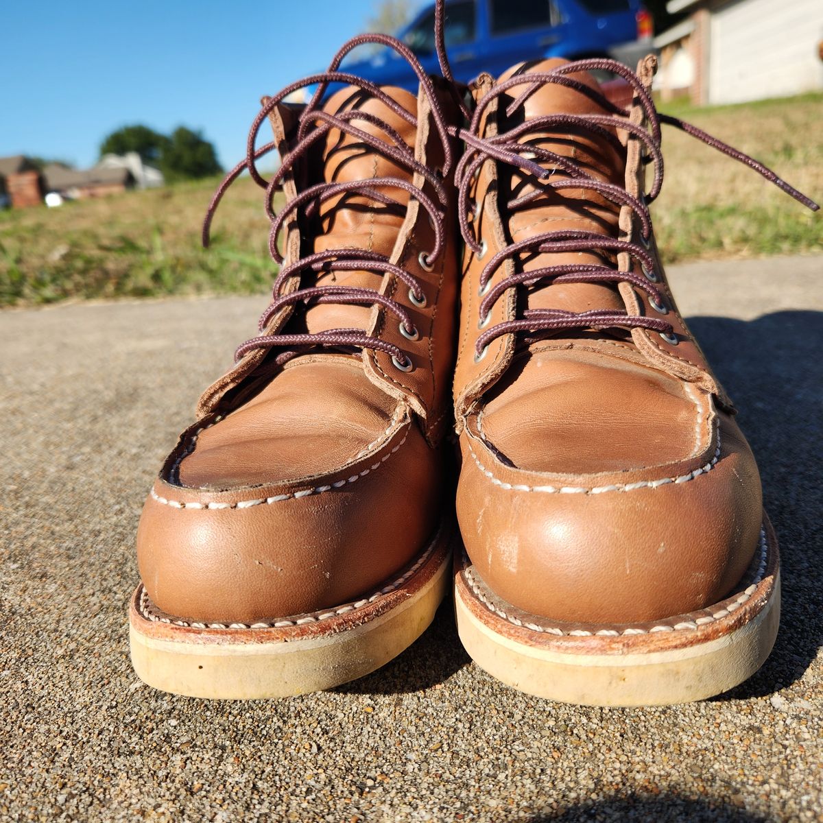 Photo by wildflowersnboots on November 3, 2025 of the Red Wing 6-Inch Classic Moc in Mocha Oro Iginal.