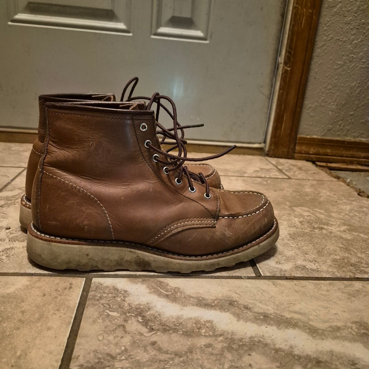 Photo by wildflowersnboots on March 6, 2026 of the Red Wing 6-Inch Classic Moc in Mocha Oro Iginal.