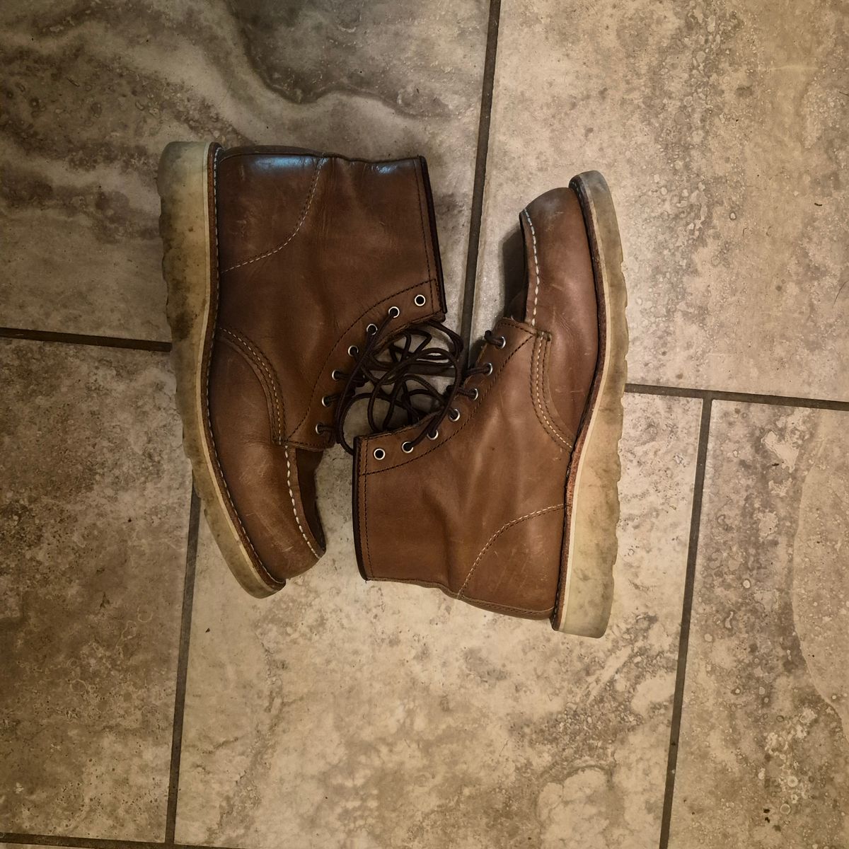 Photo by wildflowersnboots on March 6, 2026 of the Red Wing 6-Inch Classic Moc in Mocha Oro Iginal.