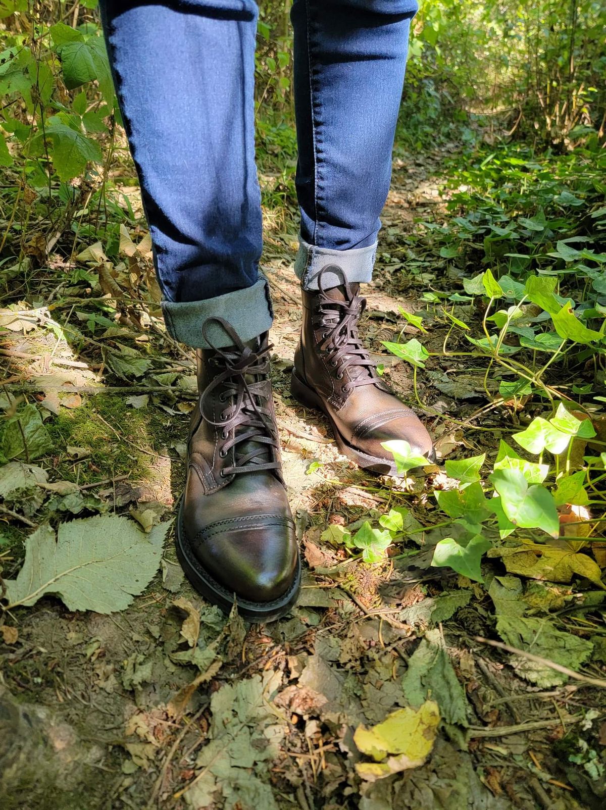 Photo by wildflowersnboots on October 1, 2022 of the Thursday Captain in Black Coffee Hand-Finished Full Grain.