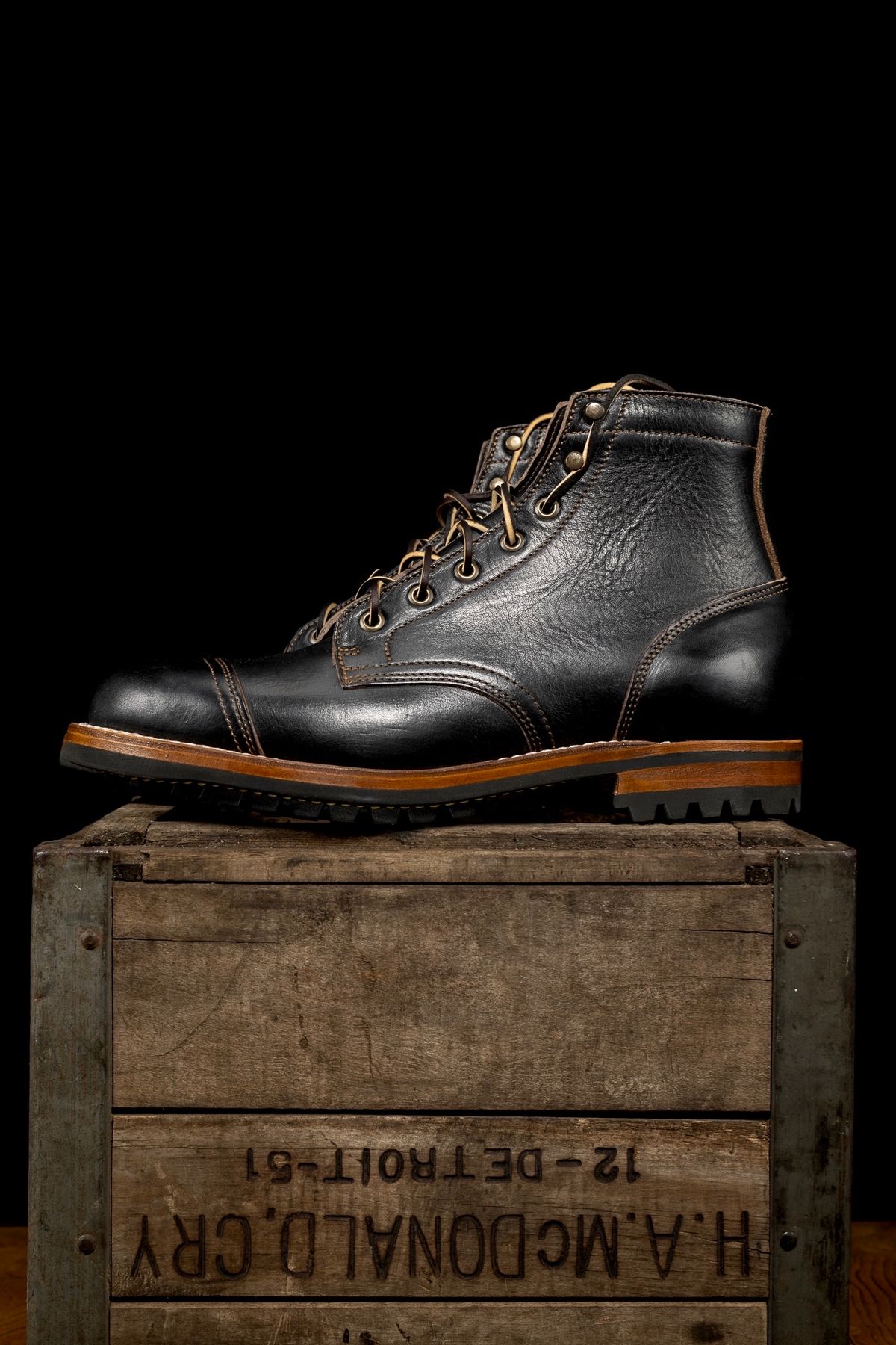 Photo by dakotablues on October 1, 2023 of the Truman Service Boot in Black Teacore.