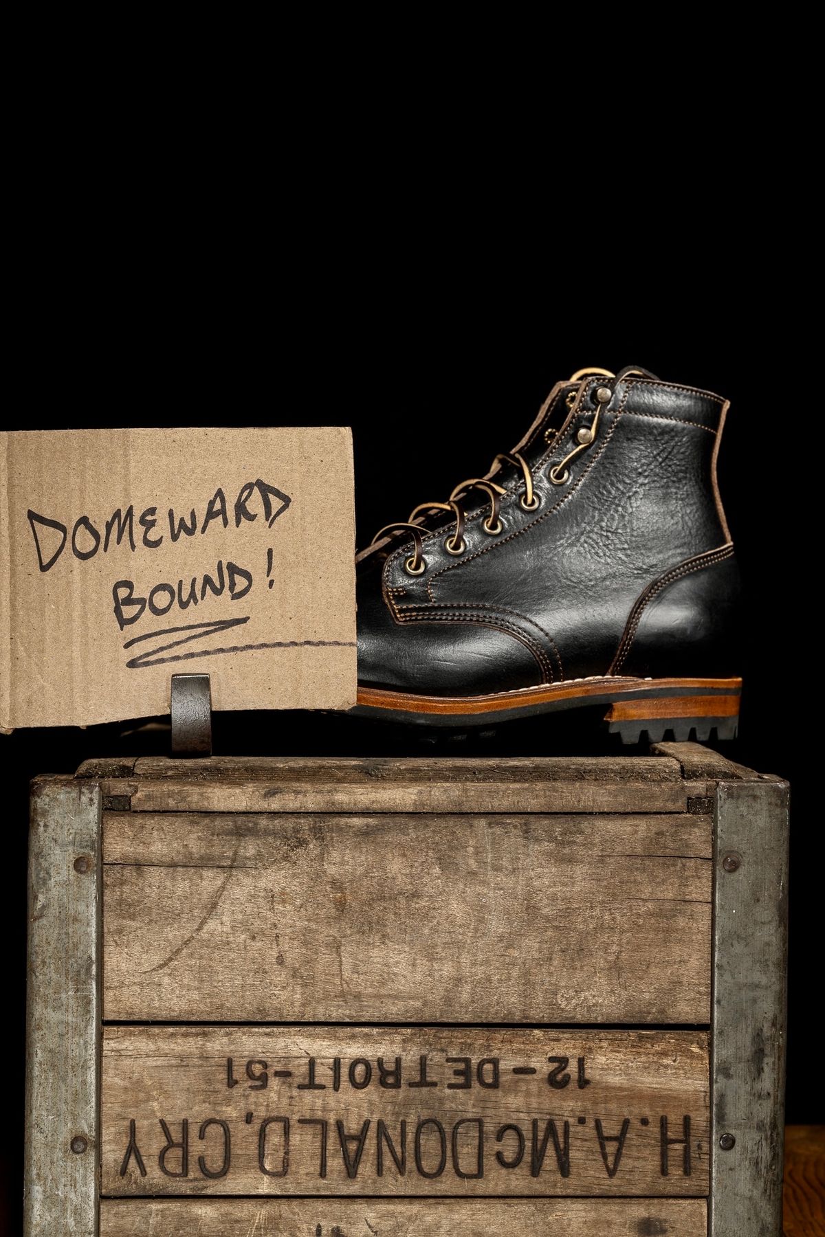 Photo by dakotablues on October 1, 2023 of the Truman Service Boot in Black Teacore.