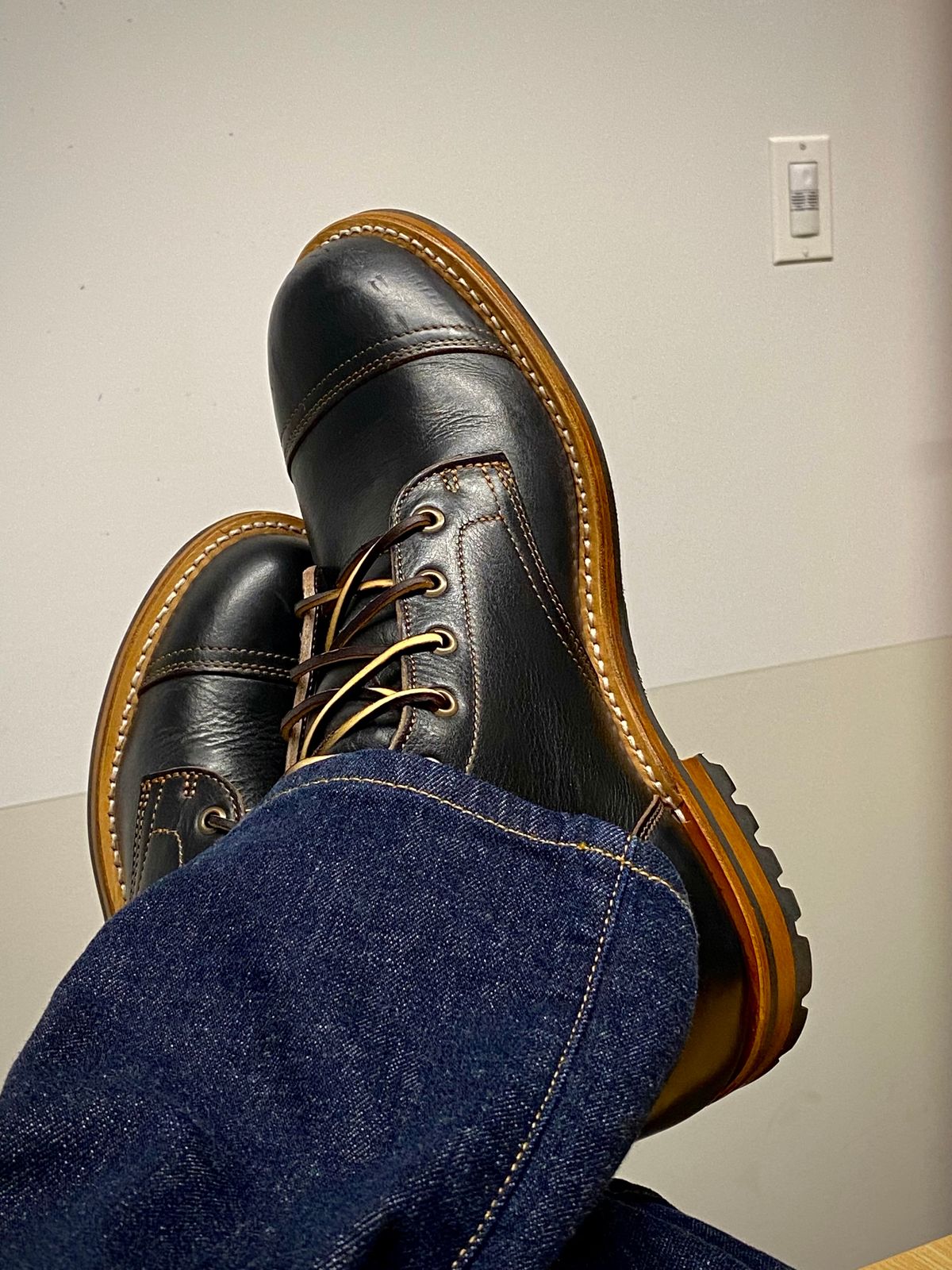 Photo by dakotablues on October 3, 2023 of the Truman Service Boot in Black Teacore.