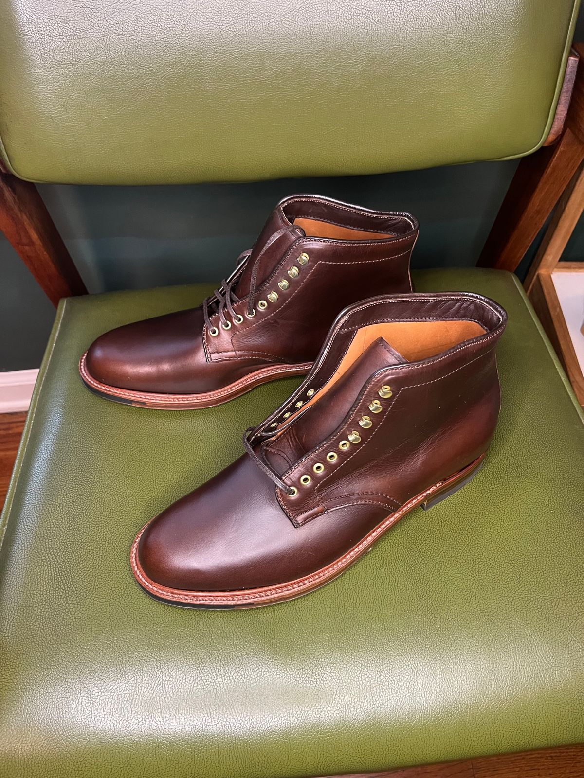 Photo by shoemageddon on October 3, 2024 of the Alden Plain Toe Boot in Horween Brown Chromexcel.