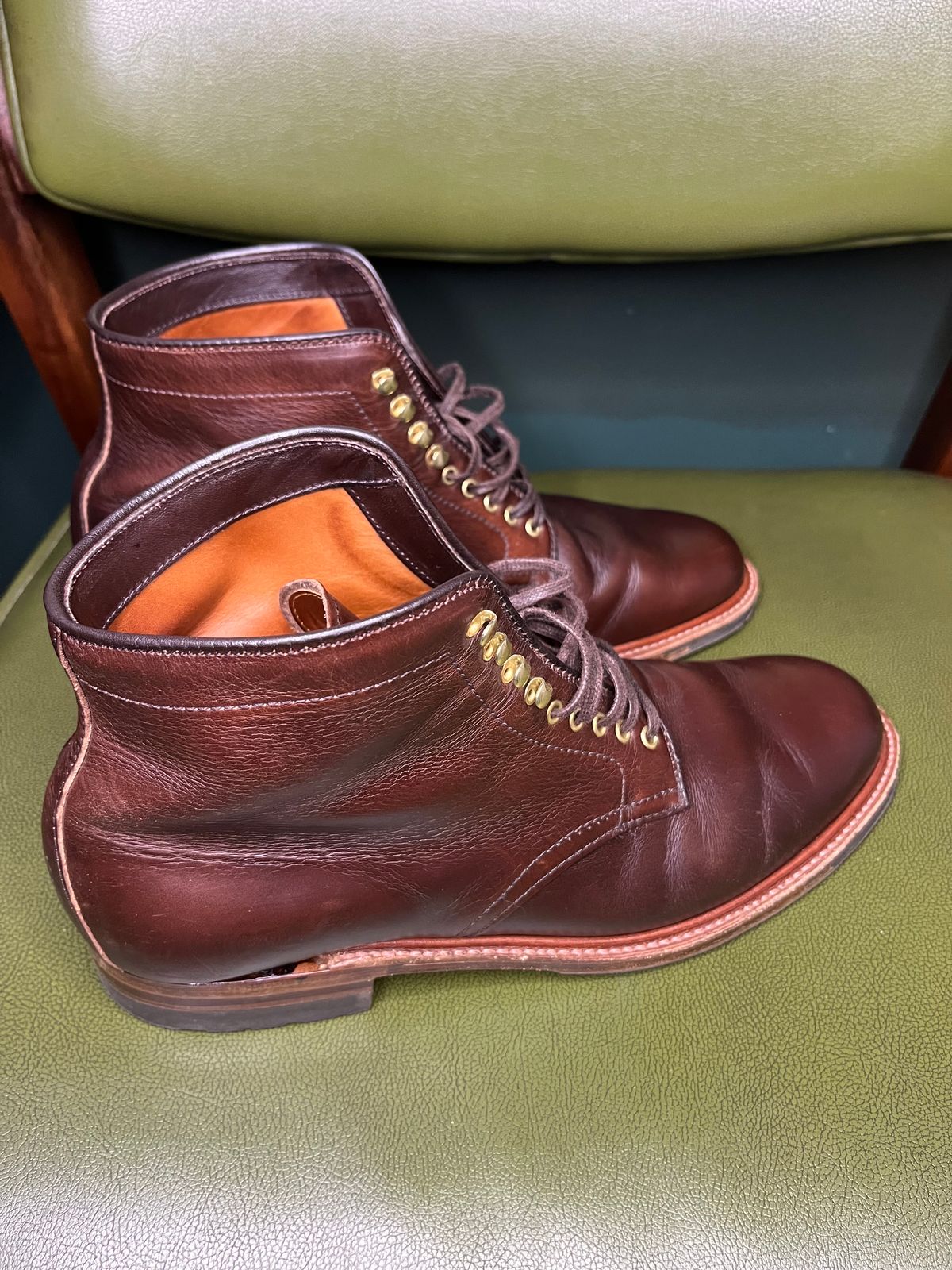 Photo by shoemageddon on November 4, 2024 of the Alden Plain Toe Boot in Horween Brown Chromexcel.