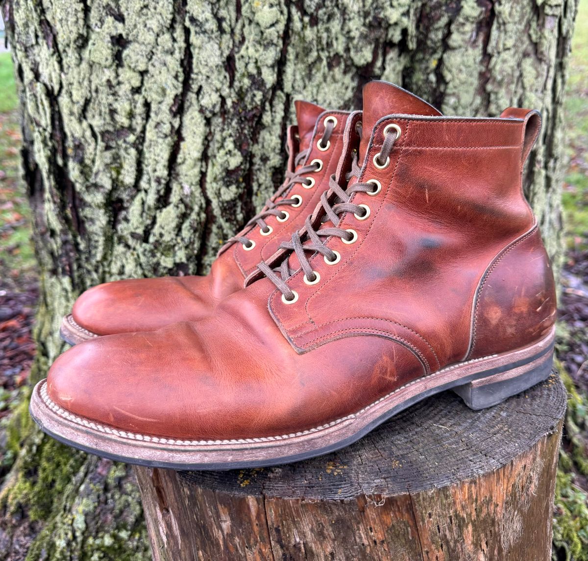 Photo by demko on April 1, 2024 of the Viberg Service Boot in Horween English Tan Cypress.