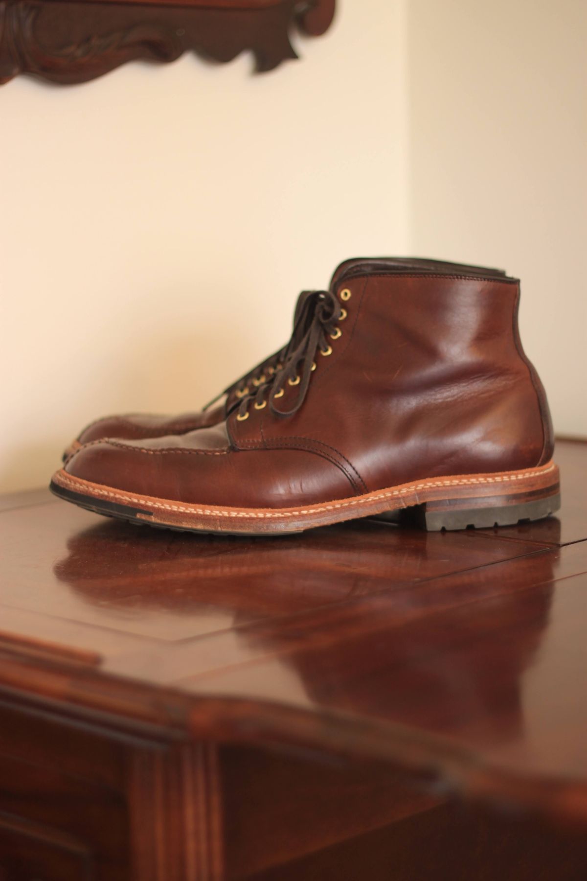 Photo by djsharris on November 1, 2022 of the Alden Norwegian Front Blucher in Horween Brown Chromexcel.